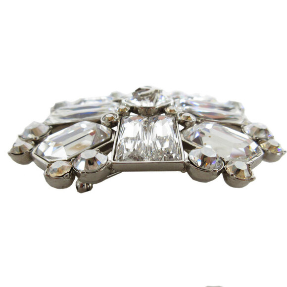 CHANEL Orange Logo Brooch - Picture 4 of 5